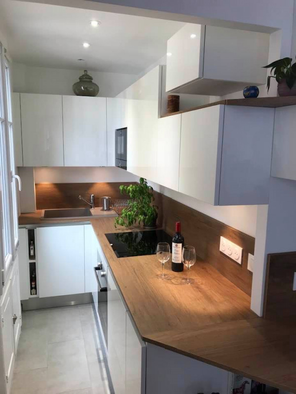 Fabriquer, créer, installer et aménager une cuisine couloir avec votre cuisiniste DCD Agencement à Ermont dans le Val d'Oise 95